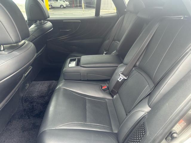 LS LS500h Iパッケージ 禁煙車 サンルーフ 全周囲カメラ コーナーセンサー エアサスコントローラー 純正ナビ Bluetooth 純正20インチOPホイール 前後ドライブレコーダー ETC 黒革 シートヒーター シートクーラ(64枚目)
