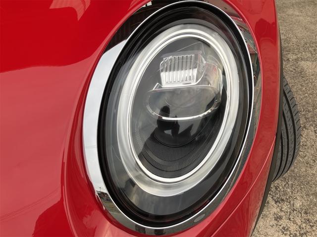 ＭＩＮＩ ヴィクトリア　保証付　ユニオンジャックテールランプ　ＬＥＤヘッドライト＆デイライト　７速ＤＣＴ　純正ナビ　Ｂｌｕｅｔｏｏｔｈ　ＥＴＣ　アームレスト　スマートキー×２（46枚目）