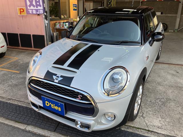ＭＩＮＩ クーパーＳ　保証付　ワンオーナー　ユニオンジャックテールランプ　ＬＥＤヘッド＆オートライト　ＨＤＤナビ　Ｂｌｕｅｔｏｏｔｈ　ＥＴＣ　アームレスト　スペアキー（4枚目）