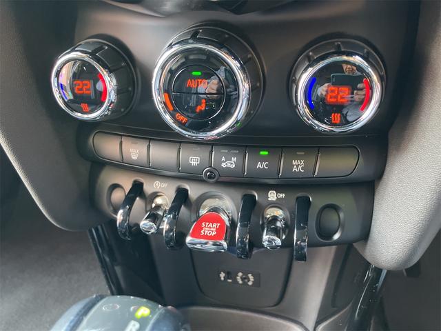ＭＩＮＩ クーパーＳ　保証付　ワンオーナー　ユニオンジャックテールランプ　ＬＥＤヘッド＆オートライト　ＨＤＤナビ　Ｂｌｕｅｔｏｏｔｈ　ＥＴＣ　アームレスト　スペアキー（24枚目）
