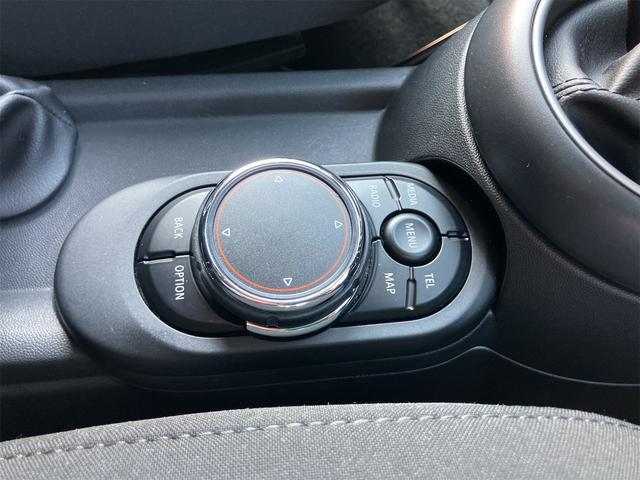ＭＩＮＩ クーパーＳ　保証付　ワンオーナー　ユニオンジャックテールランプ　ＬＥＤヘッド＆オートライト　ＨＤＤナビ　Ｂｌｕｅｔｏｏｔｈ　ＥＴＣ　アームレスト　スペアキー（27枚目）