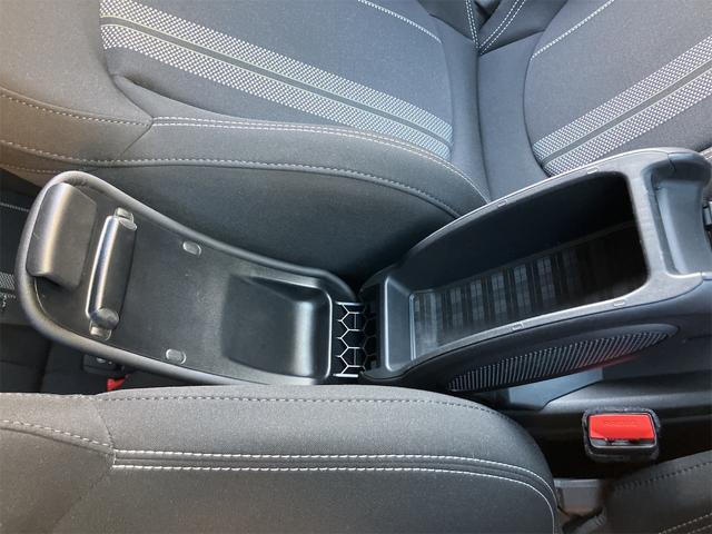 ＭＩＮＩ クーパーＳ　保証付　ワンオーナー　ユニオンジャックテールランプ　ＬＥＤヘッド＆オートライト　ＨＤＤナビ　Ｂｌｕｅｔｏｏｔｈ　ＥＴＣ　アームレスト　スペアキー（29枚目）