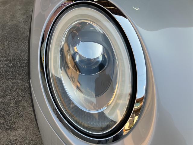 ＭＩＮＩ クーパーＳ　保証付　ワンオーナー　ユニオンジャックテールランプ　ＬＥＤヘッド＆オートライト　ＨＤＤナビ　Ｂｌｕｅｔｏｏｔｈ　ＥＴＣ　アームレスト　スペアキー（49枚目）
