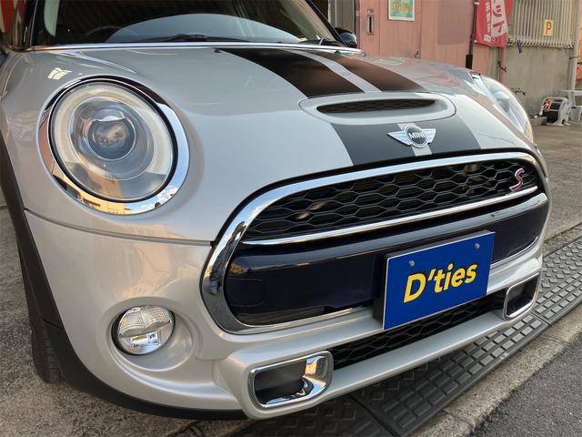 ＭＩＮＩ クーパーＳ　保証付　ワンオーナー　ユニオンジャックテールランプ　ＬＥＤヘッド＆オートライト　ＨＤＤナビ　Ｂｌｕｅｔｏｏｔｈ　ＥＴＣ　アームレスト　スペアキー（52枚目）
