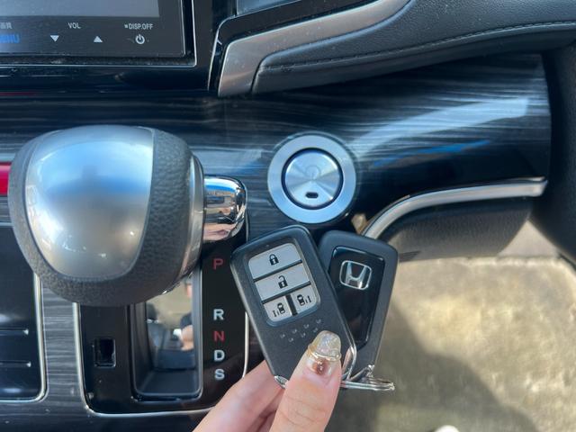 オデッセイ アブソルート　純正ナビ／Ｂｌｕｅｔｏｏｔｈ対応／バックカメラ／ドライブレコーダー／オートライト／パドルシフト／両側電動スライドドア／プッシュスタート／スマートキー（30枚目）