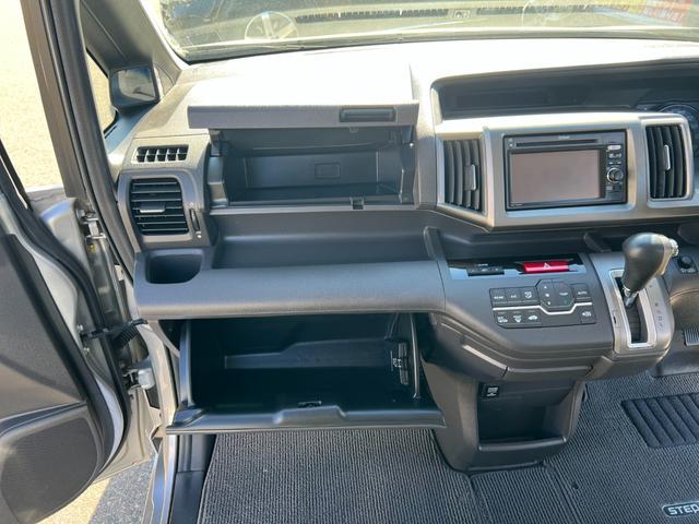 ステップワゴン G コンフォートセレクション アイドリングストップ搭載/オートライト/スマートキー/バックカメラ/両側電動スライドドア/ETC/(31枚目)