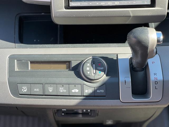 フリードハイブリッド ジャストセレクション ハイブリッド車/ドライブレコーダー前後/クルーズコントロール/オートライト/両側電動スライドドア/スマートキー/ETC/(20枚目)