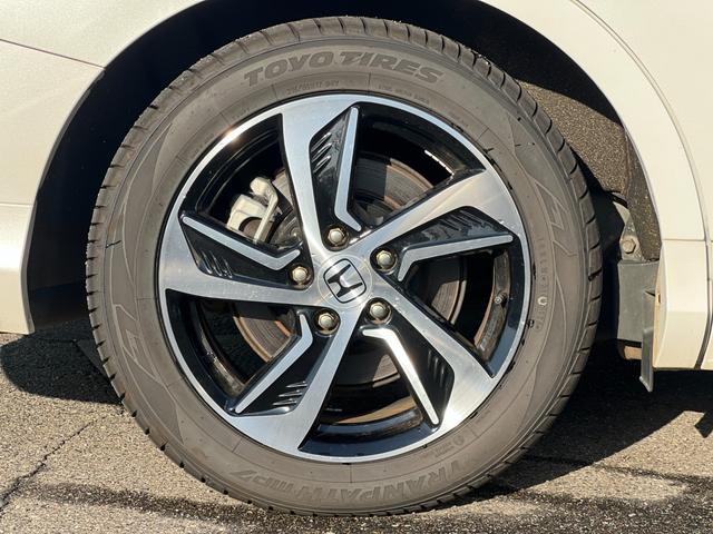 オデッセイ アブソルート・Xホンダセンシング 電動シート/ドライブレコーダー/Bluetooth対応/バックカメラ/クルーズコントロール/アイドリングストップ搭載/オートライト/ETC/スマートキー/プッシュスタート(19枚目)