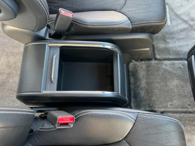 オデッセイ アブソルート・Xホンダセンシング 電動シート/ドライブレコーダー/Bluetooth対応/バックカメラ/クルーズコントロール/アイドリングストップ搭載/オートライト/ETC/スマートキー/プッシュスタート(39枚目)