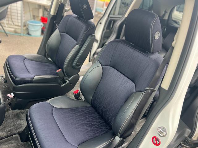 オデッセイ アブソルート・２０ｔｈアニバーサリー　ワンオーナー／ホンダセンシング／エアロ／純正ナビ／フルセグ／バックカメラ／Ｂｌｕｅｔｏｏｔｈ対応／電動シート／プッシュスタート／スマートキー／アイドリングストップ搭載／両側電動スライドドア（42枚目）