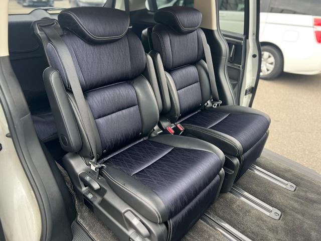 オデッセイ アブソルート・２０ｔｈアニバーサリー　ワンオーナー／ホンダセンシング／エアロ／純正ナビ／フルセグ／バックカメラ／Ｂｌｕｅｔｏｏｔｈ対応／電動シート／プッシュスタート／スマートキー／アイドリングストップ搭載／両側電動スライドドア（45枚目）