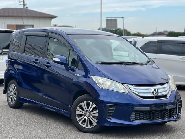 フリードハイブリッド ジャストセレクション　純正ナビ／バックカメラ／クルーズコントロール／オートライト／両側電動スライドドア／スマートキー／ＥＴＣ／ハーフレザーシート（5枚目）