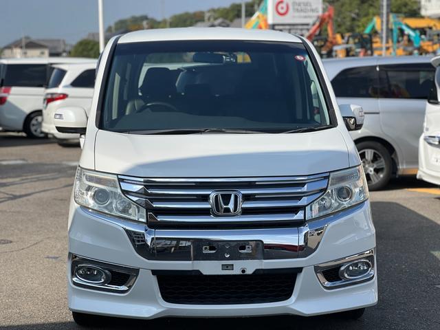 ステップワゴンスパーダ Ｚ　後期／ドライブレコーダー前後／ーシートカバー／純正ナビ／９インチナビ／バックカメラ／フルセグ／後席モニター／アイドリングストップ搭載／オートライト／ＥＴＣ（9枚目）