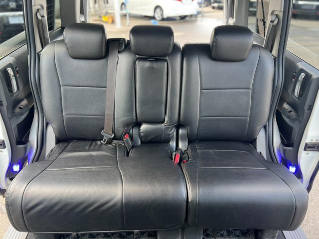 ステップワゴンスパーダ Ｚ　後期／ドライブレコーダー前後／ーシートカバー／純正ナビ／９インチナビ／バックカメラ／フルセグ／後席モニター／アイドリングストップ搭載／オートライト／ＥＴＣ（38枚目）