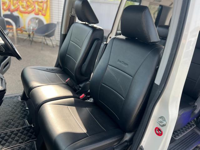 ステップワゴンスパーダ Ｚ　後期／ドライブレコーダー前後／ーシートカバー／純正ナビ／９インチナビ／バックカメラ／フルセグ／後席モニター／アイドリングストップ搭載／オートライト／ＥＴＣ（43枚目）