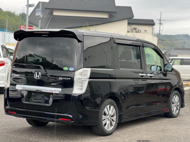 ステップワゴンスパーダ Z 純正ナビ/9インチナビ/バックカメラ/アイドリングストップ搭載/両側電動スライドドア/オートライト/パドルシフト/スマートキー(15枚目)