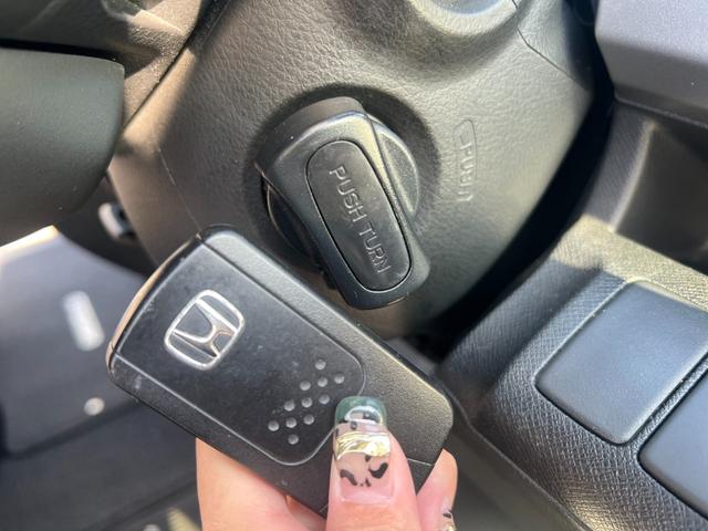 ステップワゴンスパーダ Z クールスピリット フルセグ/Bluetooth対応/バックカメラ/アイドリングストップ搭載/両側電動スライドドア/オートライト/パドルシフト/スマートキー(25枚目)