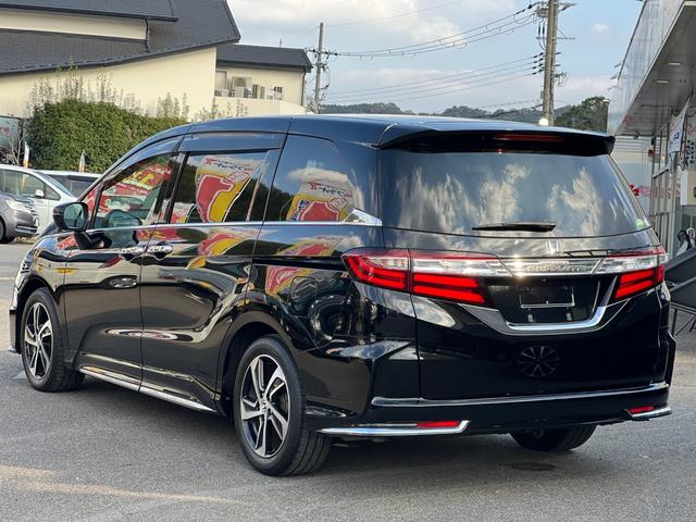 オデッセイ アブソルート　純正ナビ／Ｂｌｕｅｔｏｏｔｈ対応／後席モニター／バックカメラ／スマートキー／アイドリングストップ搭載／両側電動スライドドア／（13枚目）