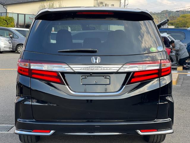 オデッセイ アブソルート　純正ナビ／Ｂｌｕｅｔｏｏｔｈ対応／後席モニター／バックカメラ／スマートキー／アイドリングストップ搭載／両側電動スライドドア／（14枚目）