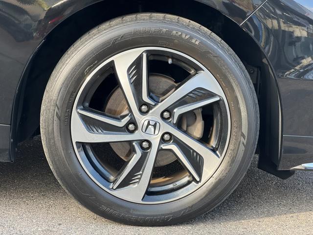 オデッセイ アブソルート　純正ナビ／Ｂｌｕｅｔｏｏｔｈ対応／後席モニター／バックカメラ／スマートキー／アイドリングストップ搭載／両側電動スライドドア／（19枚目）