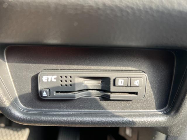 オデッセイ アブソルート　純正ナビ／Ｂｌｕｅｔｏｏｔｈ対応／後席モニター／バックカメラ／スマートキー／アイドリングストップ搭載／両側電動スライドドア／（27枚目）