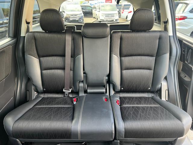 オデッセイ アブソルート　純正ナビ／Ｂｌｕｅｔｏｏｔｈ対応／後席モニター／バックカメラ／スマートキー／アイドリングストップ搭載／両側電動スライドドア／（40枚目）