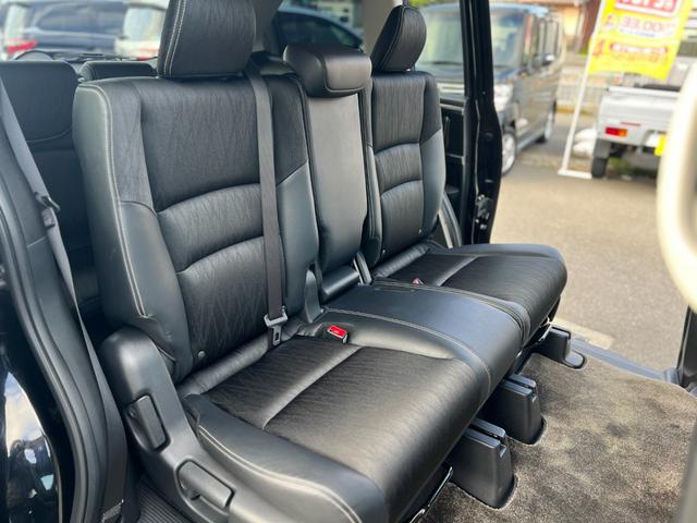 オデッセイ アブソルート　純正ナビ／Ｂｌｕｅｔｏｏｔｈ対応／後席モニター／バックカメラ／スマートキー／アイドリングストップ搭載／両側電動スライドドア／（42枚目）