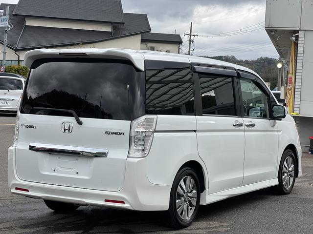 ステップワゴンスパーダ Ｚ　後期／ケンウッドメモリーナビ／地デジ／オートライト／アイドリングストップ搭載／両側電動スライドドア／ＥＴＣ／スマートキー／バックカメラ／８人乗り（14枚目）