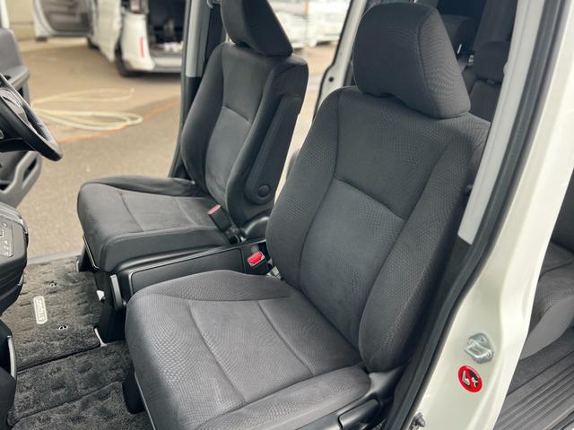 ステップワゴンスパーダ Ｚ　後期／ケンウッドメモリーナビ／地デジ／オートライト／アイドリングストップ搭載／両側電動スライドドア／ＥＴＣ／スマートキー／バックカメラ／８人乗り（36枚目）