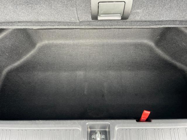 ステップワゴンスパーダ Ｚ　後期／ケンウッドメモリーナビ／地デジ／オートライト／アイドリングストップ搭載／両側電動スライドドア／ＥＴＣ／スマートキー／バックカメラ／８人乗り（45枚目）