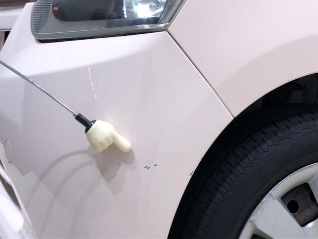 X 純正CDチューナー キ-レス セキュリティーアラ-ム アウトレット中古車 運転席/助手席エアバック マニュアルエアコン 電動格納ドアミラー アイドリングストップ(8枚目)