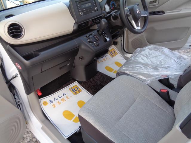 ｅＫワゴン Ｍ　衝突軽減ブレーキ付　禁煙車　ＥＴＣ新セキュリティ　ドライブレコーダー２カメラ　純正オーディオＣＤ　運転席助手席シートヒーター付　キーレスリモコン（11枚目）