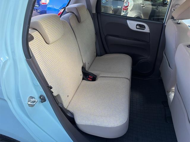 リアシートも思ったよりもゆったりですね〜！