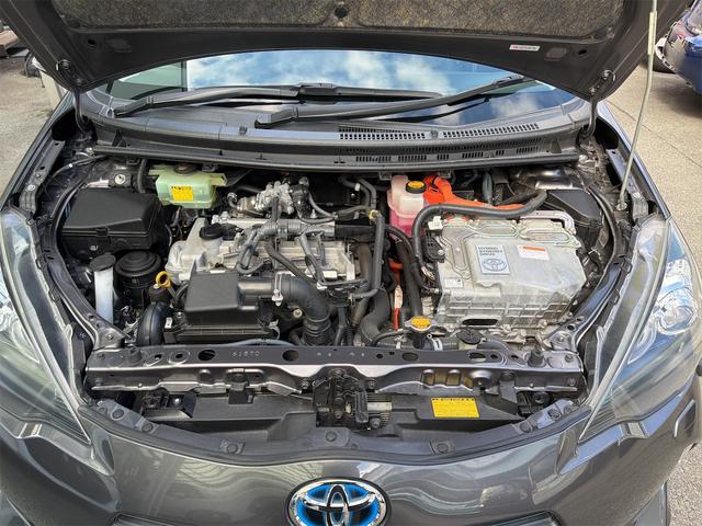 アクア Ｇブラックソフトレザーセレクション　純正ナビ　スマートキー　プッシュスタート　エアロパーツ　（フロントサイドステップ　リアアンダー　ルーフ）　電動格納ドアミラー　　ドアバイザー　ＥＴＣ　ＴＶ　コーナーポール　社外１５インチアルミ（17枚目）