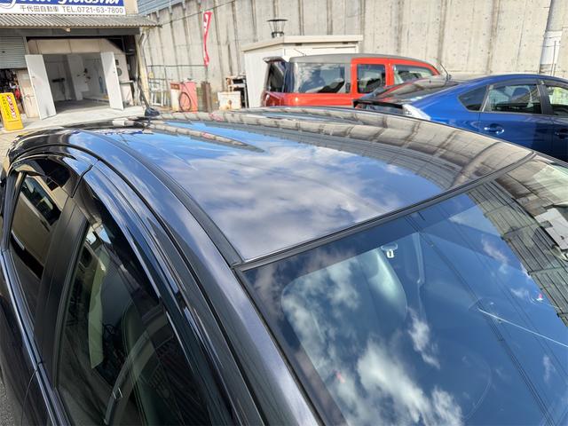 アクア Ｇブラックソフトレザーセレクション　純正ナビ　スマートキー　プッシュスタート　エアロパーツ　（フロントサイドステップ　リアアンダー　ルーフ）　電動格納ドアミラー　　ドアバイザー　ＥＴＣ　ＴＶ　コーナーポール　社外１５インチアルミ（31枚目）