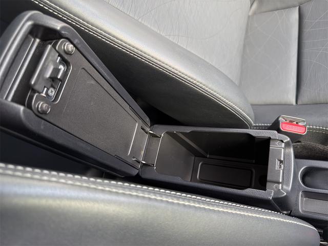 アクア Ｇブラックソフトレザーセレクション　純正ナビ　スマートキー　プッシュスタート　エアロパーツ　（フロントサイドステップ　リアアンダー　ルーフ）　電動格納ドアミラー　　ドアバイザー　ＥＴＣ　ＴＶ　コーナーポール　社外１５インチアルミ（67枚目）