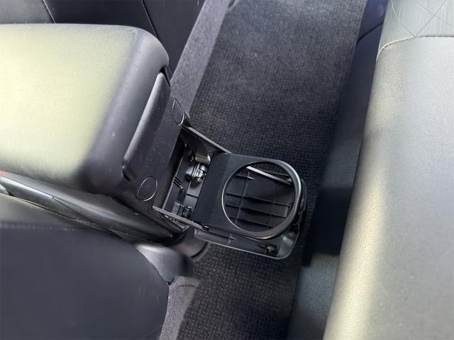 アクア Ｇブラックソフトレザーセレクション　純正ナビ　スマートキー　プッシュスタート　エアロパーツ　（フロントサイドステップ　リアアンダー　ルーフ）　電動格納ドアミラー　　ドアバイザー　ＥＴＣ　ＴＶ　コーナーポール　社外１５インチアルミ（78枚目）