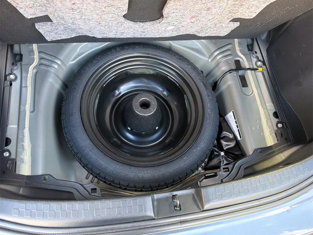 アクア Ｇブラックソフトレザーセレクション　純正ナビ　スマートキー　プッシュスタート　エアロパーツ　（フロントサイドステップ　リアアンダー　ルーフ）　電動格納ドアミラー　　ドアバイザー　ＥＴＣ　ＴＶ　コーナーポール　社外１５インチアルミ（80枚目）