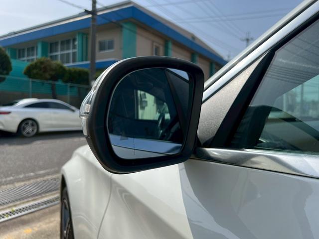 Ｃクラス Ｃ２２０ｄ　ローレウスエディション　後期型　ローレウスＥＤ　ＡＭＧ１８ＡＷ　ＥＴＣ　パフュームアトマイザー　禁煙車　エアサス　アンビエントライト　ブルメスター（7枚目）
