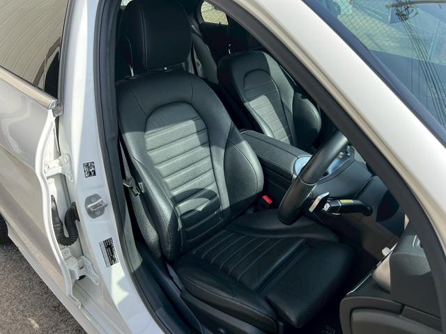 Ｃクラス Ｃ２２０ｄ　ローレウスエディション　後期型　ローレウスＥＤ　ＡＭＧ１８ＡＷ　ＥＴＣ　パフュームアトマイザー　禁煙車　エアサス　アンビエントライト　ブルメスター（21枚目）