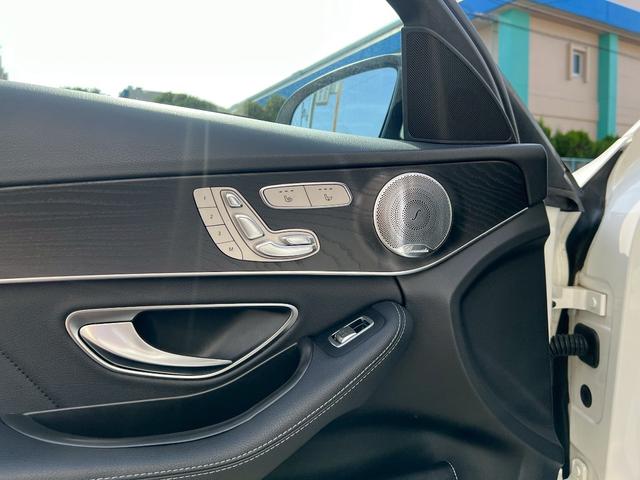 Ｃクラス Ｃ２２０ｄ　ローレウスエディション　後期型　ローレウスＥＤ　ＡＭＧ１８ＡＷ　ＥＴＣ　パフュームアトマイザー　禁煙車　エアサス　アンビエントライト　ブルメスター（43枚目）