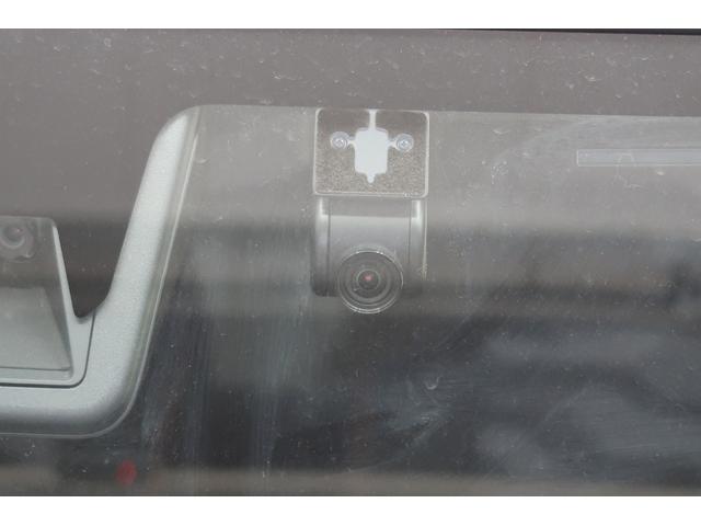 ドライブレコーダーで万が一の際も安心です。