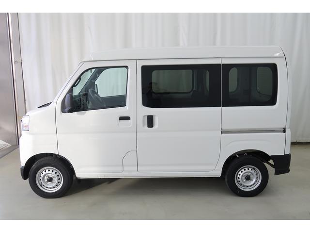 ハイゼットカーゴ ＤＸ　／パートタイム４ＷＤ／ラジオ／オートライト　踏み間違い防止　Ｗエアバック　キーフリーシステム　エコアイドル　車線逸脱警報　切替４ＷＤ　オートハイビーム　両側スライドドア　オートライト　運転席エアバッグ　ＡＢＳ　記録簿　ＶＤＣ（6枚目）
