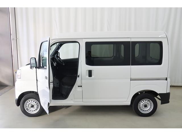 ハイゼットカーゴ ＤＸ　／パートタイム４ＷＤ／ラジオ／オートライト　踏み間違い防止　Ｗエアバック　キーフリーシステム　エコアイドル　車線逸脱警報　切替４ＷＤ　オートハイビーム　両側スライドドア　オートライト　運転席エアバッグ　ＡＢＳ　記録簿　ＶＤＣ（7枚目）