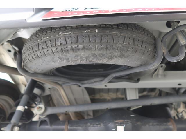 ハイゼットカーゴ ＤＸ　／パートタイム４ＷＤ／ラジオ／オートライト　踏み間違い防止　Ｗエアバック　キーフリーシステム　エコアイドル　車線逸脱警報　切替４ＷＤ　オートハイビーム　両側スライドドア　オートライト　運転席エアバッグ　ＡＢＳ　記録簿　ＶＤＣ（35枚目）