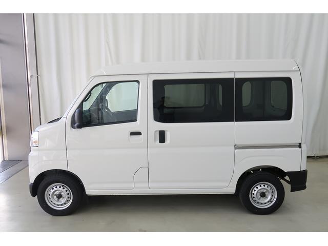 ハイゼットカーゴ ＤＸ　／切替４ＷＤ／ラジオ／オートライト／踏み間違い防止　踏み間違い防止　Ｗエアバック　キーレス　エコアイドル　車線逸脱警報　切替４ＷＤ　オートハイビーム　オートライト　運転席エアバッグ　ＡＢＳ　記録簿　ＶＤＣ（6枚目）