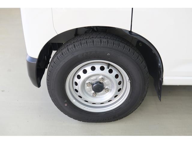 ハイゼットカーゴ ＤＸ　／切替４ＷＤ／ラジオ／オートライト／踏み間違い防止　踏み間違い防止　Ｗエアバック　キーレス　エコアイドル　車線逸脱警報　切替４ＷＤ　オートハイビーム　オートライト　運転席エアバッグ　ＡＢＳ　記録簿　ＶＤＣ（12枚目）