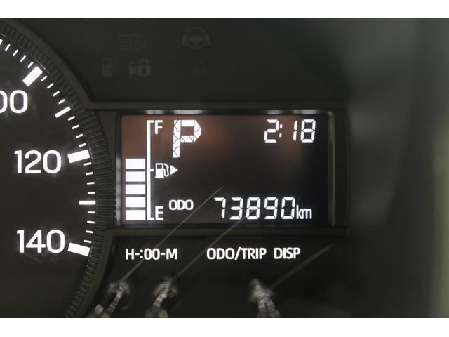 ハイゼットカーゴ ＤＸ　／切替４ＷＤ／ラジオ／オートライト／踏み間違い防止　踏み間違い防止　Ｗエアバック　キーレス　エコアイドル　車線逸脱警報　切替４ＷＤ　オートハイビーム　オートライト　運転席エアバッグ　ＡＢＳ　記録簿　ＶＤＣ（15枚目）