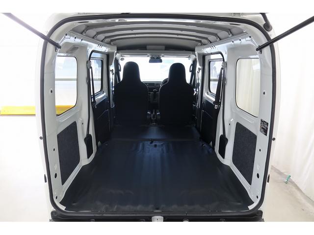 ハイゼットカーゴ ＤＸ　／切替４ＷＤ／ラジオ／オートライト／踏み間違い防止　踏み間違い防止　Ｗエアバック　キーレス　エコアイドル　車線逸脱警報　切替４ＷＤ　オートハイビーム　オートライト　運転席エアバッグ　ＡＢＳ　記録簿　ＶＤＣ（34枚目）