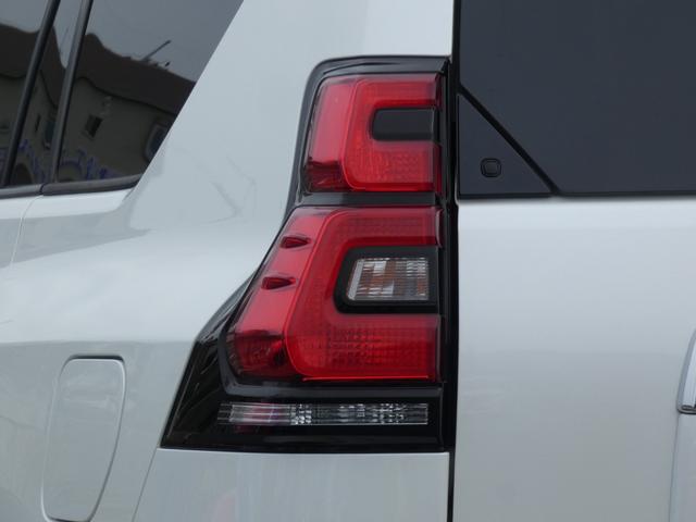 ランドクルーザープラド ＴＸ　Ｌパッケージ　後期　４ＷＤ　セーフティセンス　サンルーフ　黒革シート　電動シート　メモリーナビ　フルセグ　バックカメラ　ドラレコ　ＥＴＣ　ＬＥＤヘッドランプ　ヘッドライトクリーナー　１７インチＡＷ　シートエアコン（30枚目）